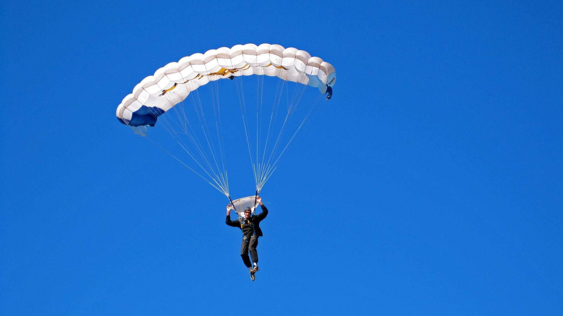 爱游戏在线娱乐官网-“萨尔·巴赫：南非队的进攻核心，世界杯之旅的关键人物”